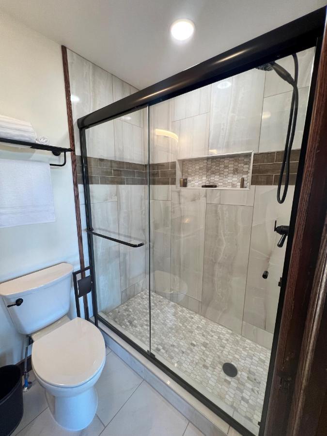 Monterey Inn Ngoại thất bức ảnh